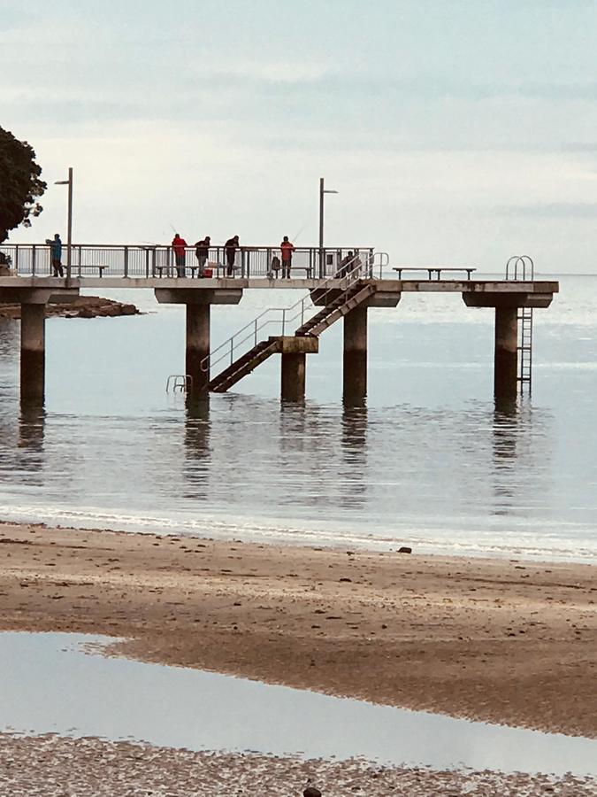 Whitby Studio - Mairangi Bay Beach Auckland Exterior foto